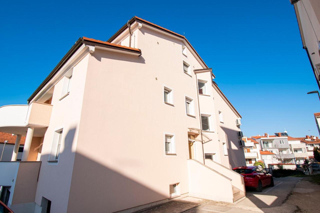 Apartment Sun プーラ エクステリア 写真